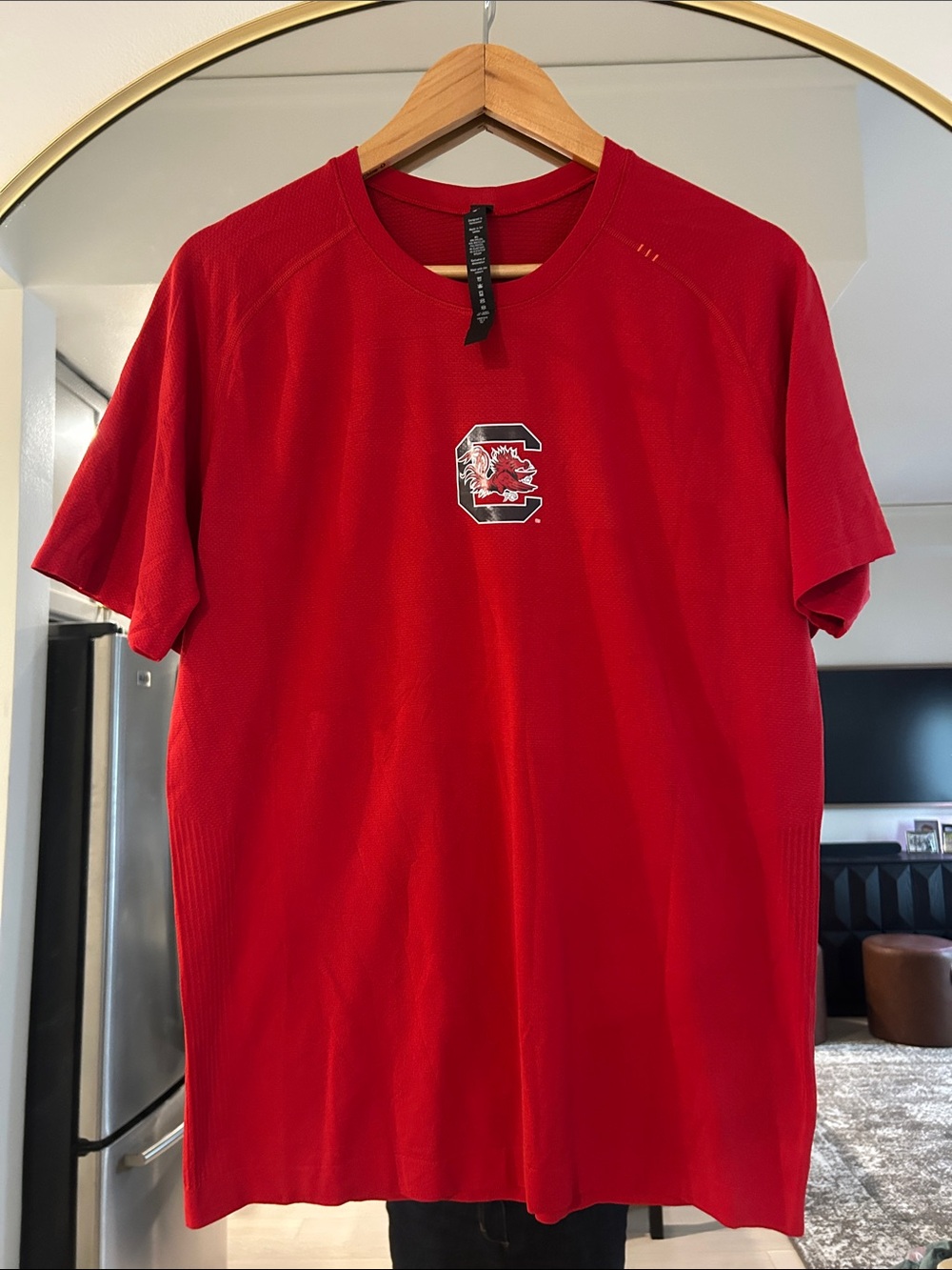 lululemon athletica Red Short Sleeve Men's Graphic Tee Gamecocks logo